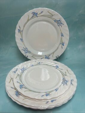 Arcopal France "Diana" (also referred to as "Iris") tempered milk glass set 7 pc